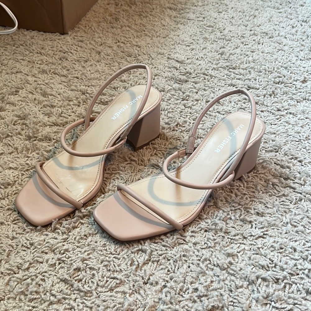 Nude/tan Marc Fisher heeled sandals size 6.5